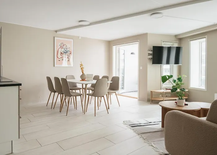 L Urban - Spacious With Private Terrace Apartament *