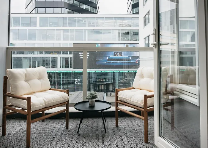 L Urban - Spacious With Private Terrace Apartament