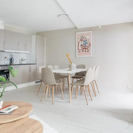 L Urban - Spacious With Private Terrace * Bergen