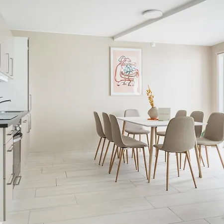 L Urban - Spacious With Private Terrace Appartamento Bergen