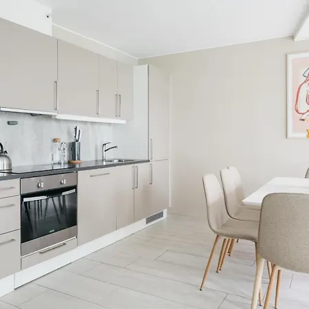 L Urban - Spacious With Private Terrace Bergen