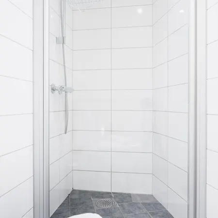 L Urban - Spacious With Private Terrace *