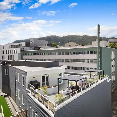 L Urban - Spacious With Private Terrace * Bergen