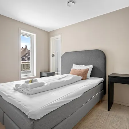 L Urban - Spacious With Private Terrace * Bergen