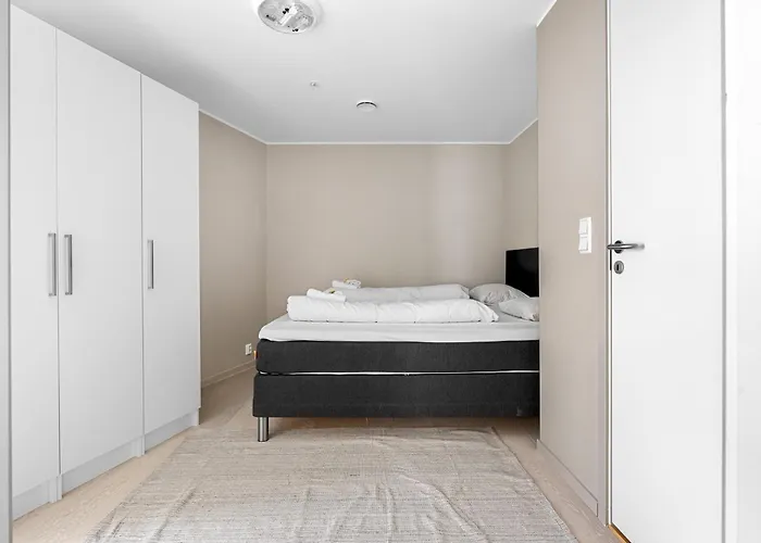 L Urban - Spacious With Private Terrace Apartment Bergen