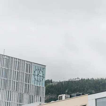 L Urban - Spacious With Private Terrace * Bergen