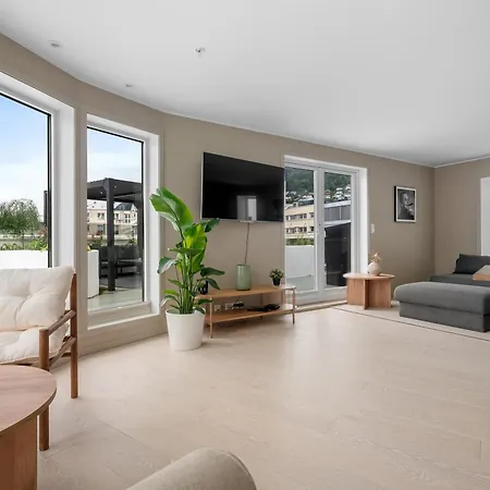 L Urban - Spacious With Private Terrace Bergen