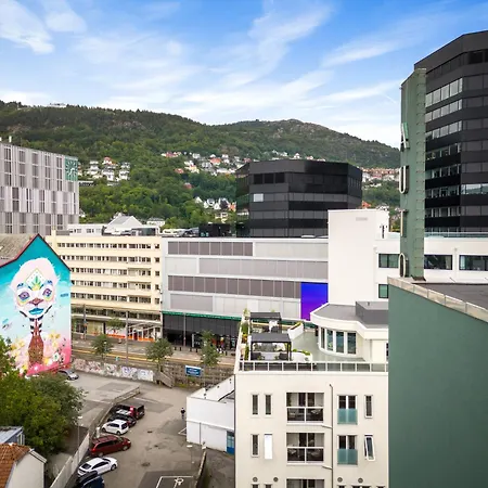 L Urban - Spacious With Private Terrace * Bergen
